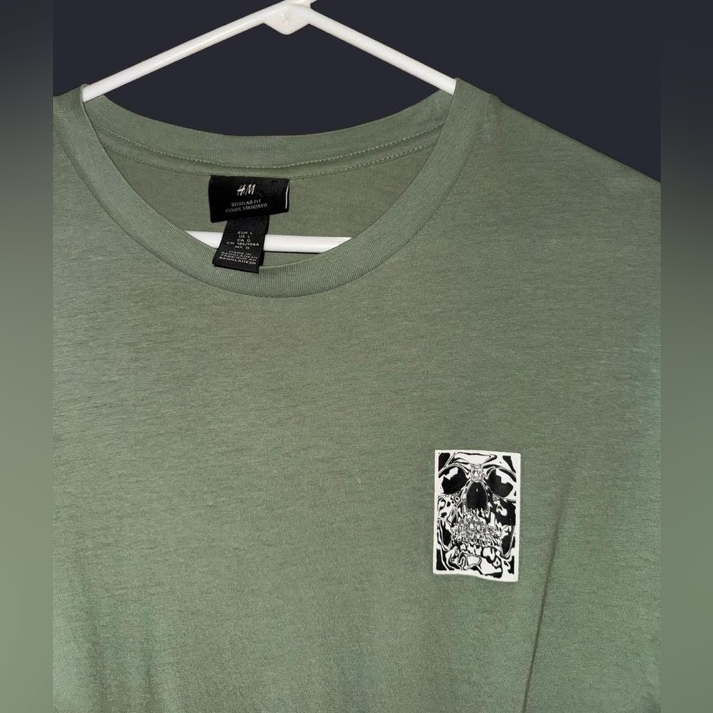 H&M Men's Sage Green Graphic Crew Tee with Black & White Skull Print